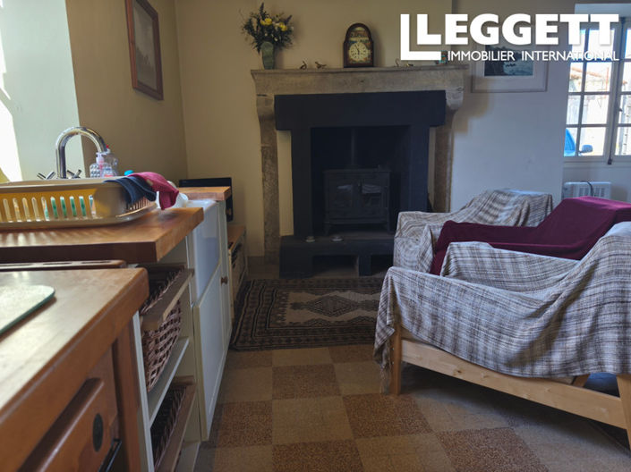 Image No.4-2 Bed House for sale