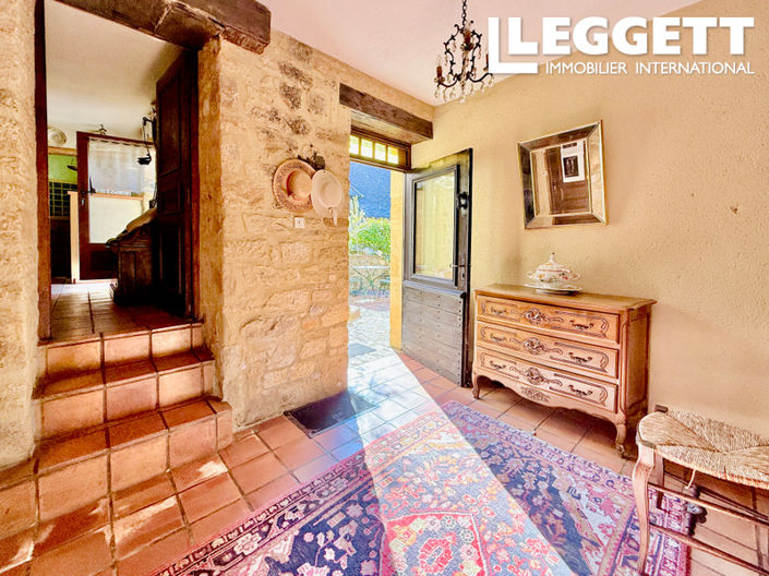 Image No.6-5 Bed House for sale