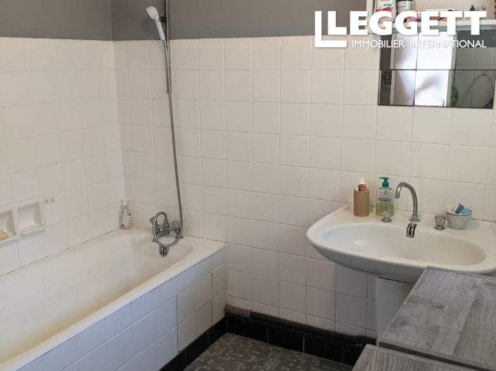 Image No.7-2 Bed House for sale