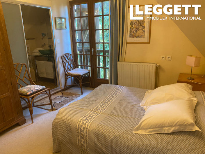 Image No.6-4 Bed House for sale