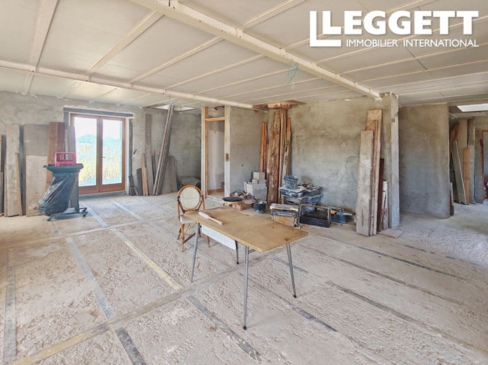 Image No.6-4 Bed House for sale