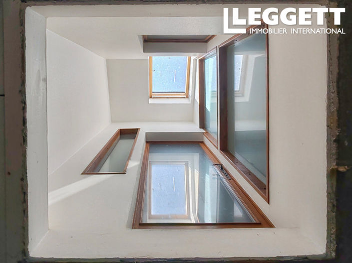 Image No.9-4 Bed House for sale