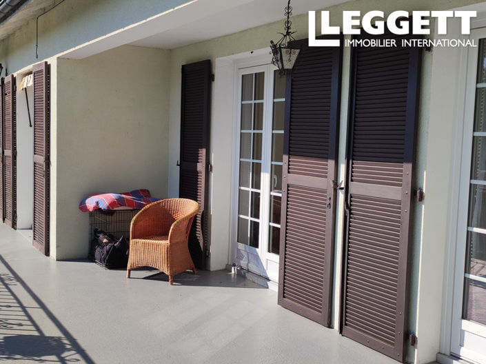 Image No.6-5 Bed House for sale