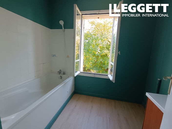 Image No.6-3 Bed House for sale