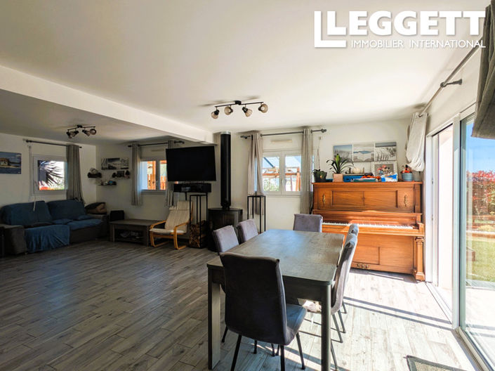 Image No.4-5 Bed House for sale