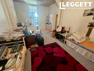 ahr0chm6ly9jzg4uagvzdglhlmltbw8vaw1hz2uvvevom