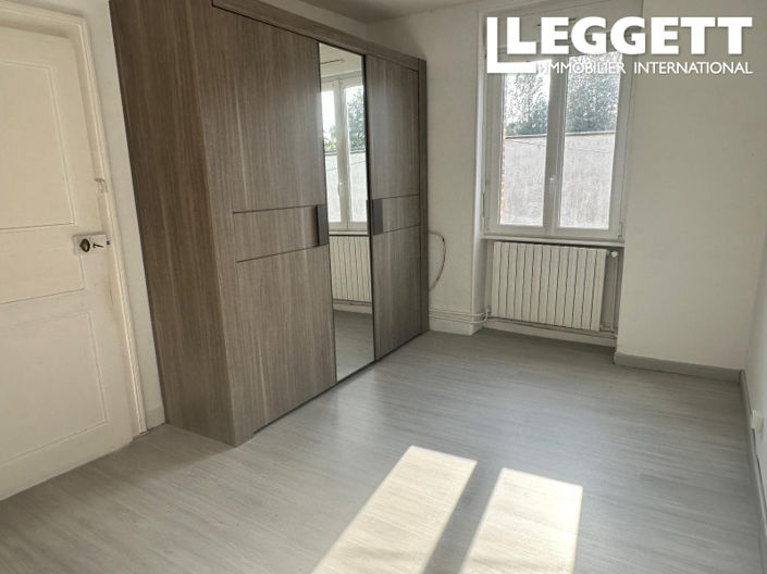 Image No.8-4 Bed House for sale