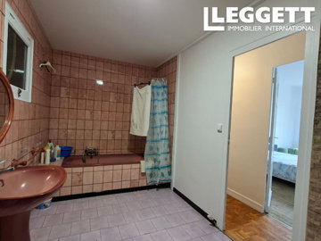 ahr0chm6ly9jzg4uagvzdglhlmltbw8vaw1hz2uvvevom