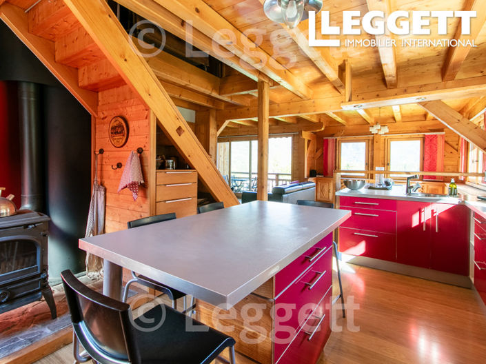 Image No.3-5 Bed House for sale