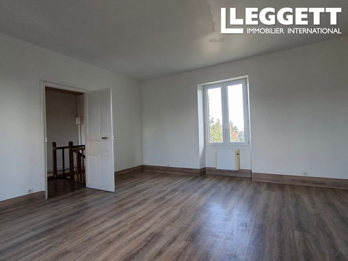 Image No.10-2 Bed House for sale