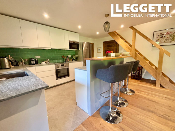 Image No.7-4 Bed House for sale