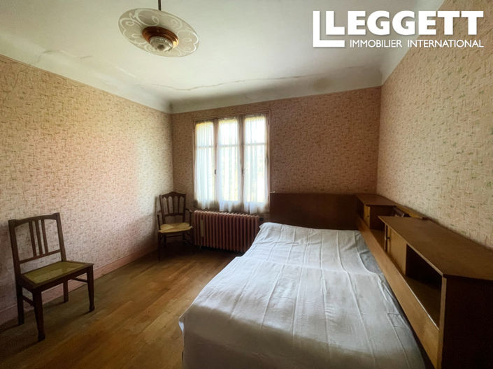 Image No.7-5 Bed House for sale