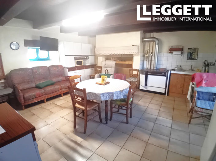 Image No.6-3 Bed House for sale