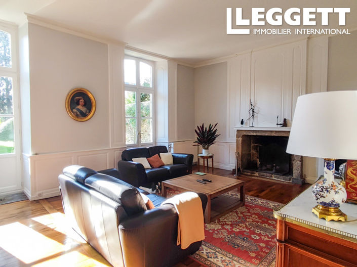 Image No.3-6 Bed House for sale