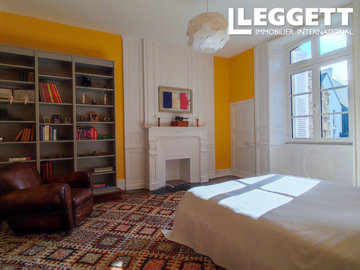 ahr0chm6ly9jzg4uagvzdglhlmltbw8vaw1hz2uvvevom