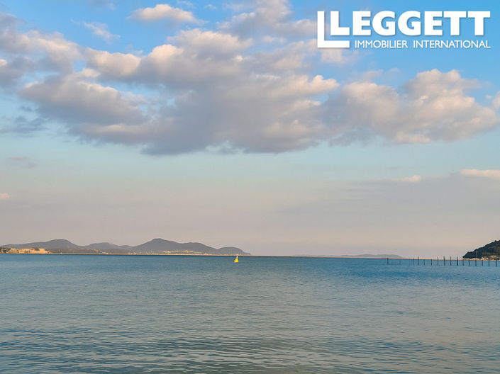 Image No.10-1 Bed Apartment for sale