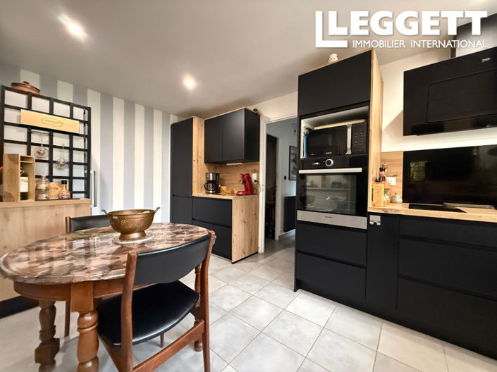 Image No.2-7 Bed House for sale