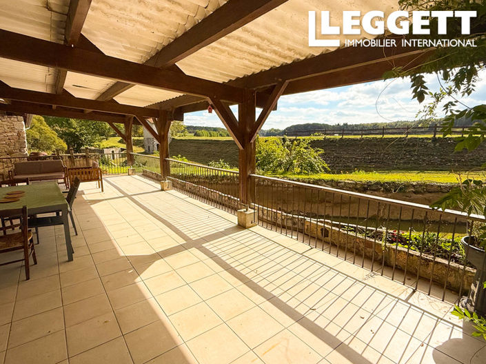 Image No.5-18 Bed House for sale