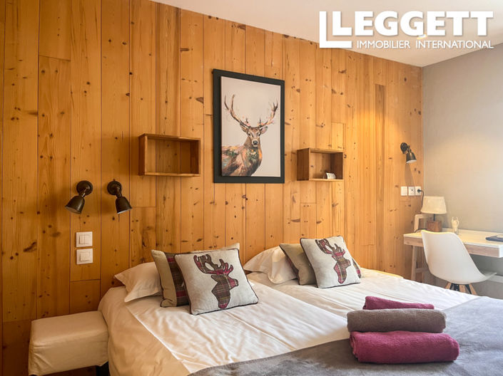 Image No.7-9 Bed Commercial for sale