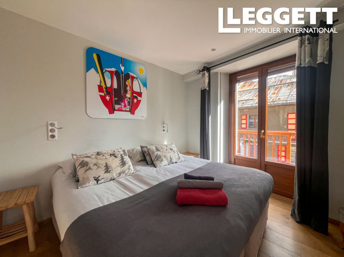 Image No.8-9 Bed Commercial for sale