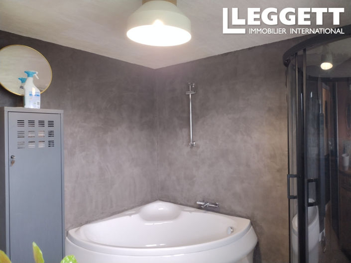 Image No.10-3 Bed House for sale