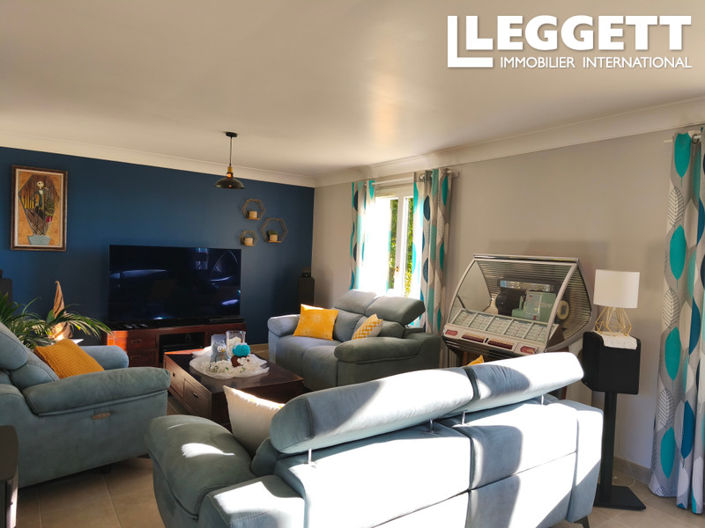 Image No.4-2 Bed House for sale