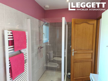 ahr0chm6ly9jzg4uagvzdglhlmltbw8vaw1hz2uvvevom