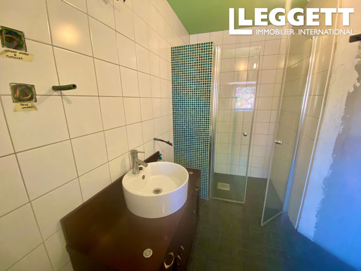 Image No.8-3 Bed House for sale