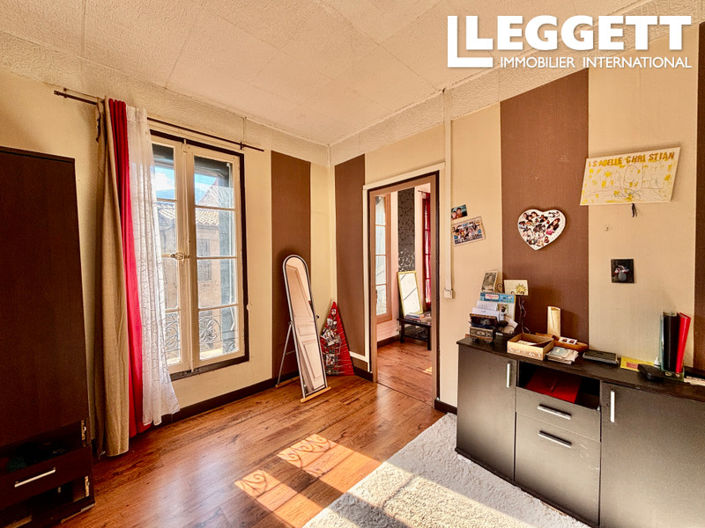 Image No.9-2 Bed House for sale