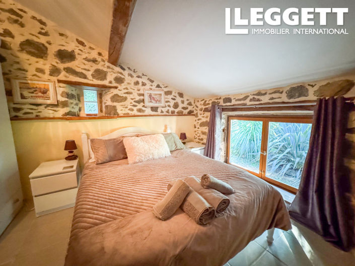 Image No.9-4 Bed House for sale