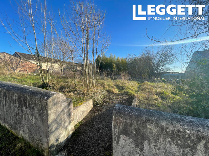 Image No.10-3 Bed House for sale