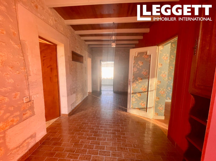 Image No.8-3 Bed House for sale