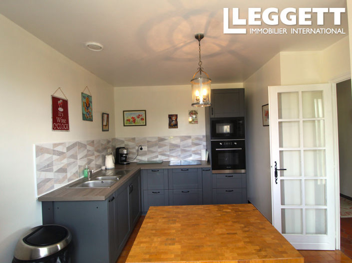 Image No.6-3 Bed House for sale