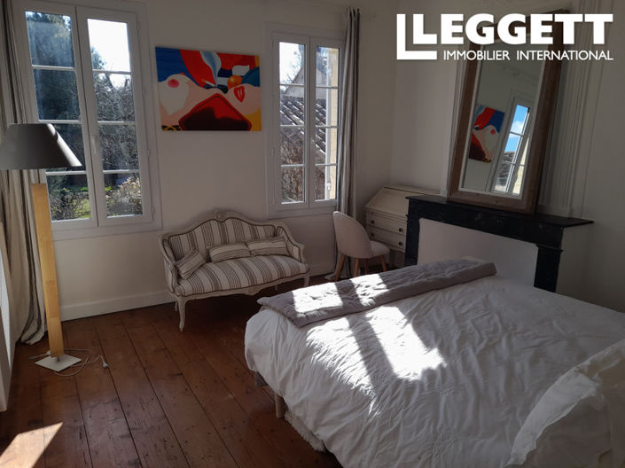 Image No.9-5 Bed House for sale