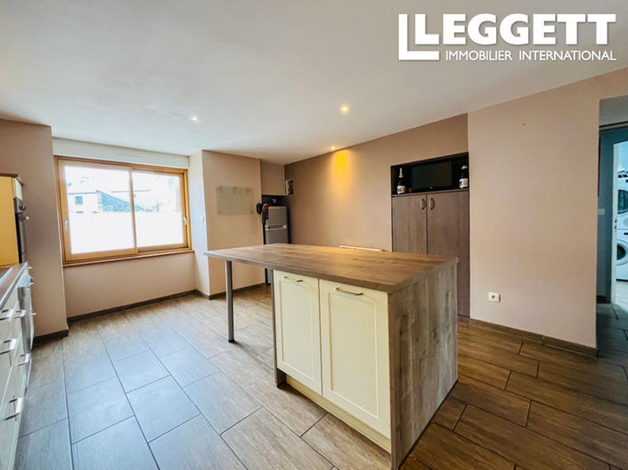 Image No.5-2 Bed House for sale