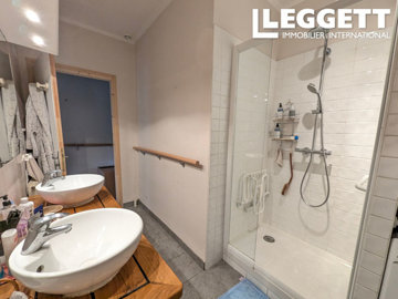 ahr0chm6ly9jzg4uagvzdglhlmltbw8vaw1hz2uvvevom