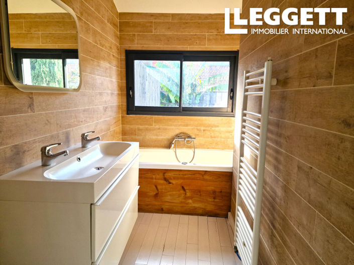 Image No.7-3 Bed House for sale