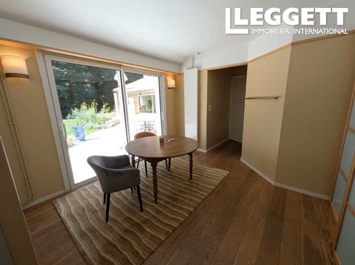 Image No.8-4 Bed House for sale