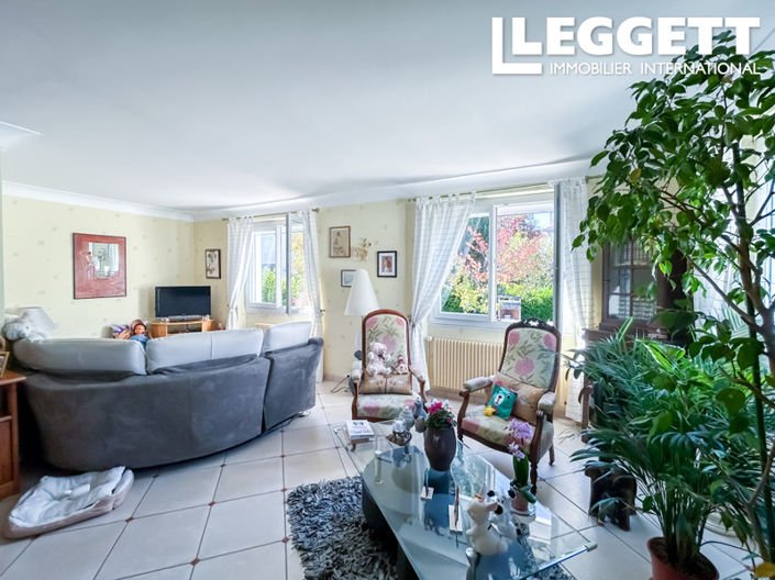 Image No.4-5 Bed House for sale