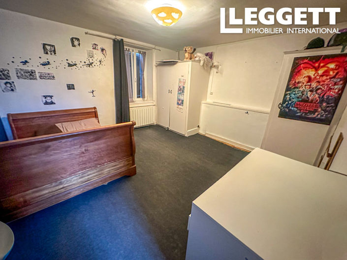 Image No.8-4 Bed House for sale