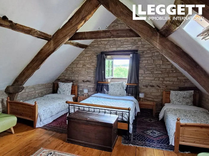 Image No.5-10 Bed House for sale