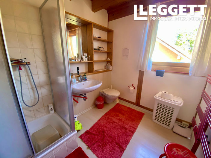 Image No.10-4 Bed House for sale