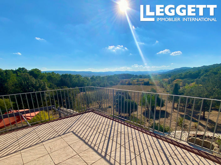 Image No.2-4 Bed House for sale