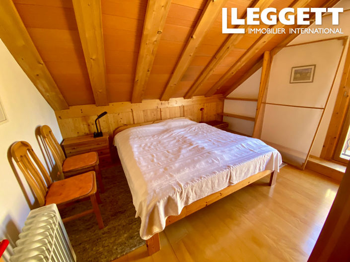 Image No.6-4 Bed House for sale