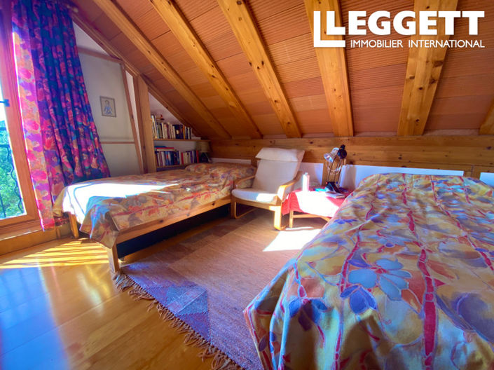 Image No.7-4 Bed House for sale