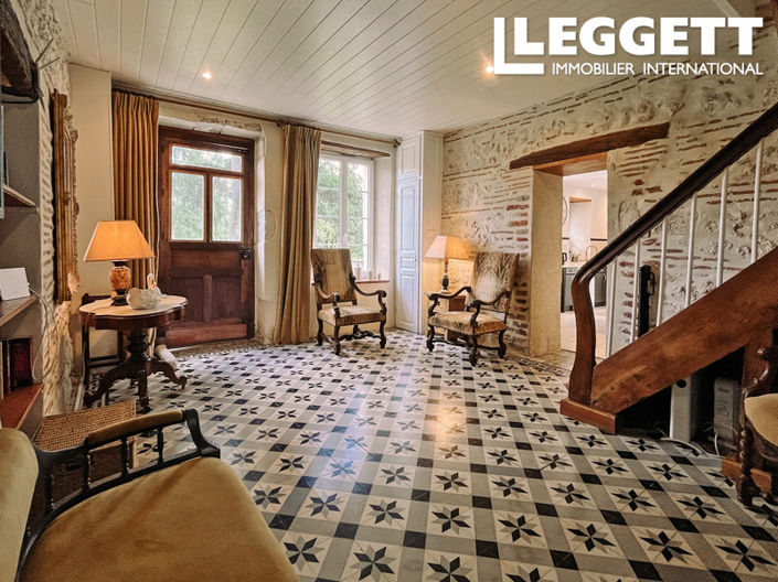 Image No.6-10 Bed Chateaux for sale