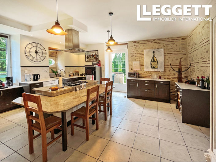 Image No.7-10 Bed Chateaux for sale