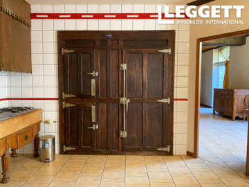 ahr0chm6ly9jzg4uagvzdglhlmltbw8vaw1hz2uvvevom