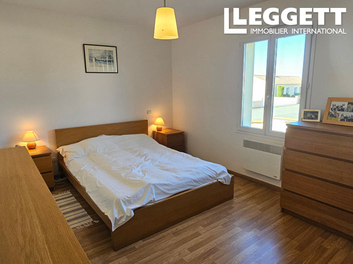 Image No.7-2 Bed House for sale