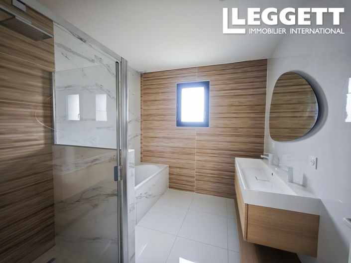 Image No.5-4 Bed House for sale